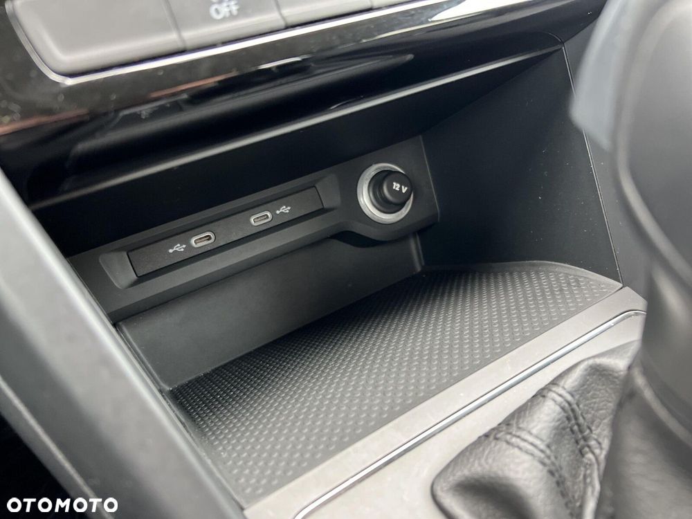 Volkswagen Touran 2.0 TDI BMT Comfortline DSG - 28