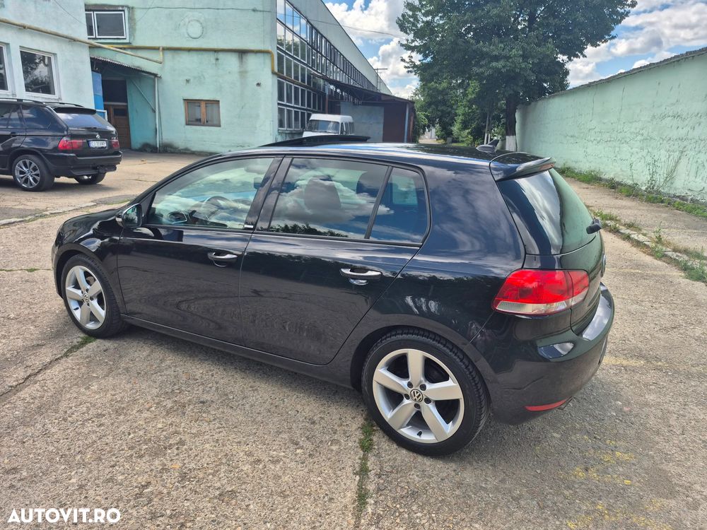 Volkswagen Golf 1.4 TSI BMT Highline - 6