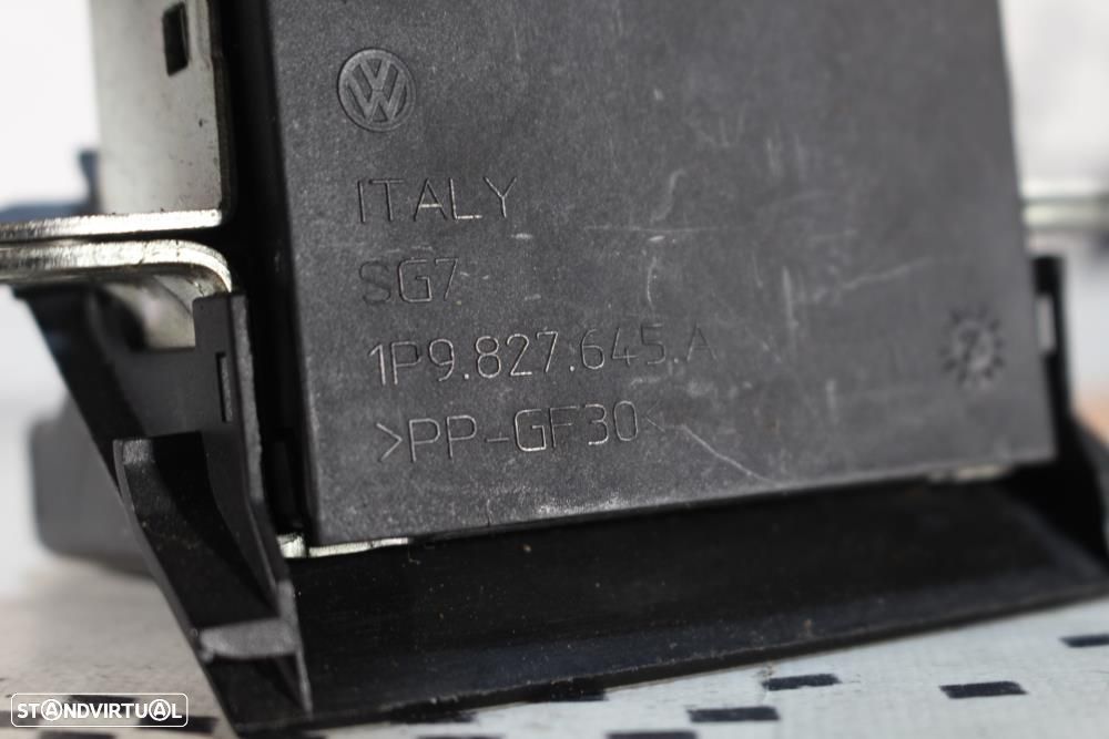 Fecho Da Mala Seat Leon (1P1)  1P9827645a / 1P9 827 645 A - 8