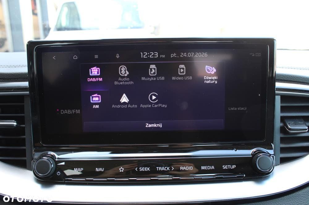 Kia XCeed - 25