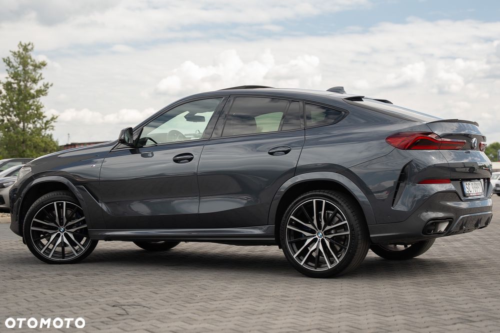 BMW X6 xDrive40d mHEV - 14