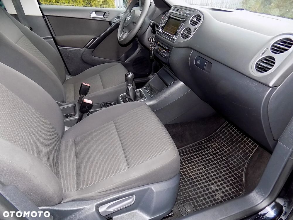 Volkswagen Tiguan - 19