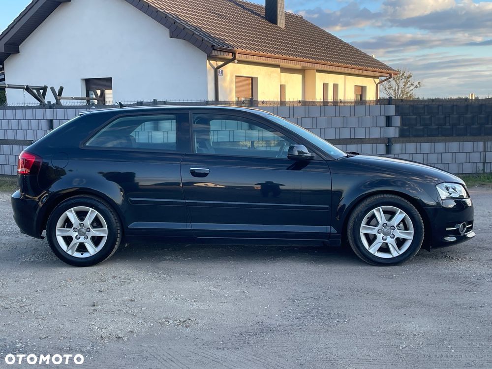 Audi A3 3-drzwiowe 2.0 TDI Ambition - 4