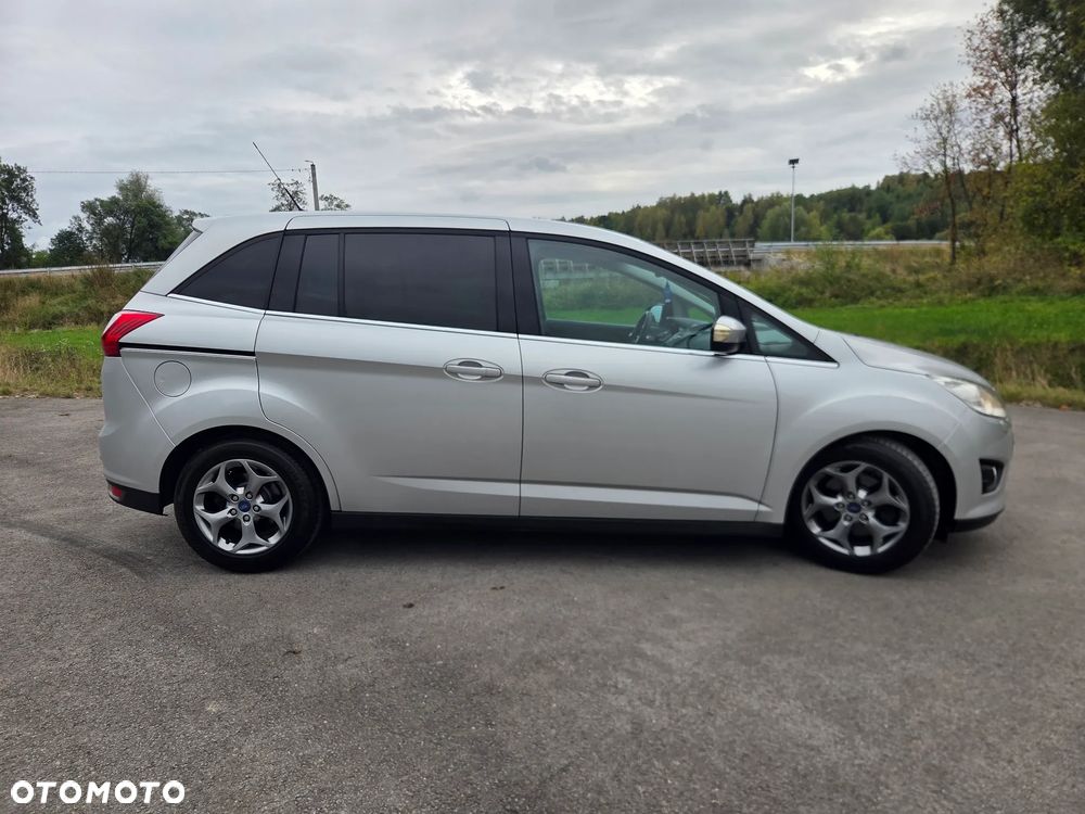 Ford Grand C-MAX - 4