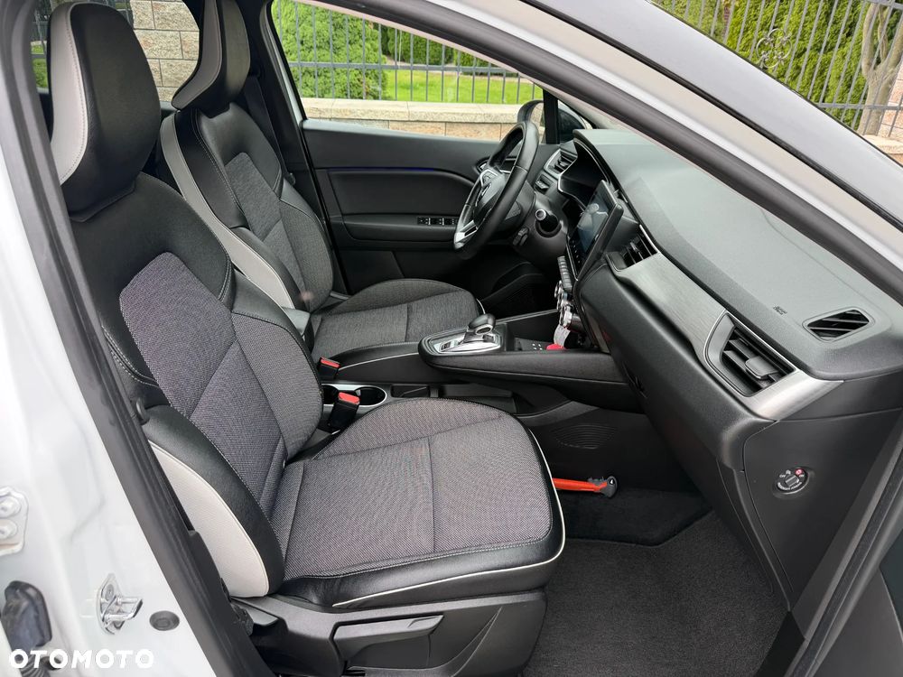 Renault Captur E-TECH 160 INTENS - 9