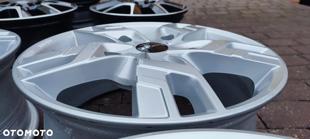 Felgi Aluminiowe Ronal Ford Transit Custom Tourneo Custom 17Cali 5x160 7Jx17 Et53 Ø65,1mm - 7