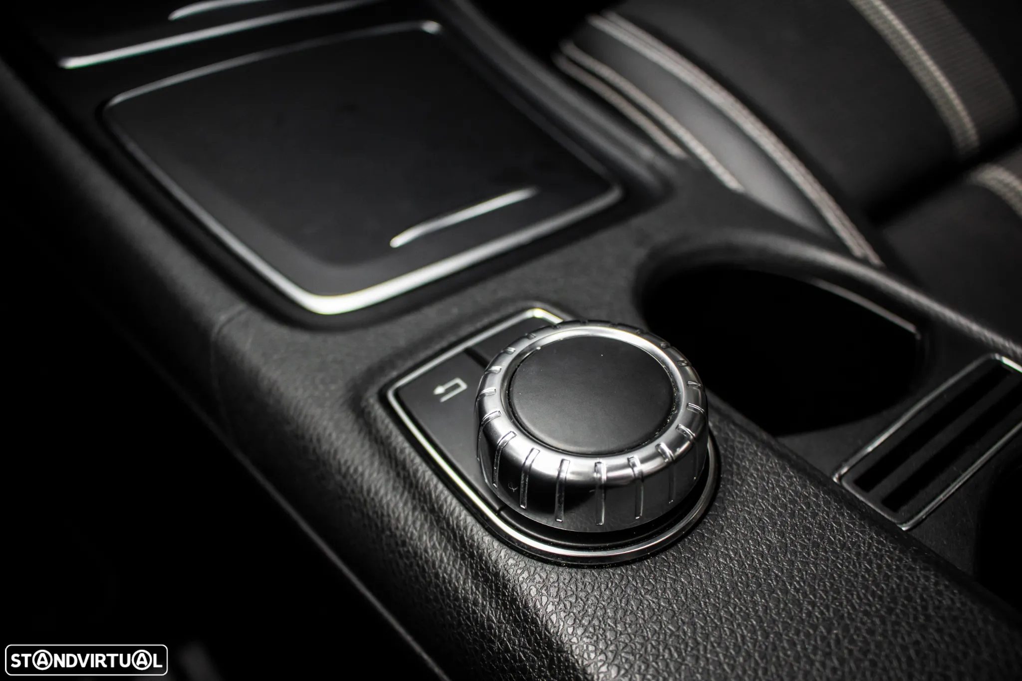 Mercedes-Benz CLA 180 d Urban Aut. - 23