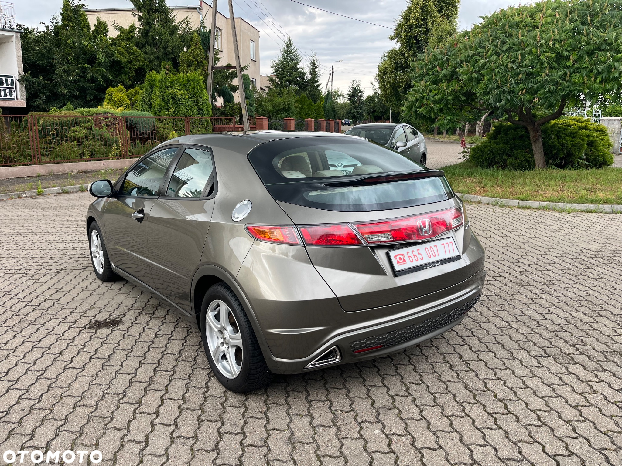 Honda Civic 1.8 Executive NAVI - 6