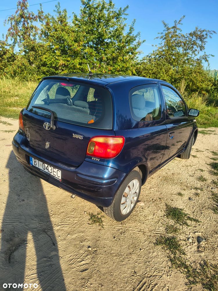 Toyota Yaris 1.0 Sol - 4