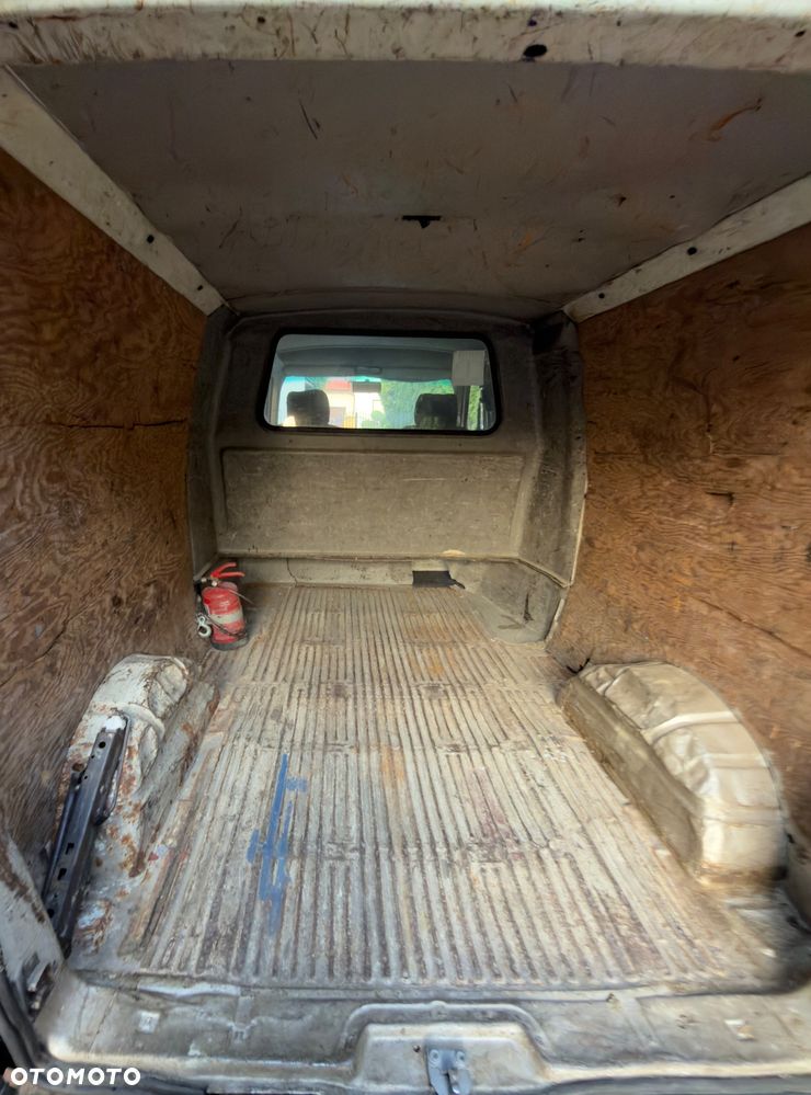 Volkswagen Transporter L - 8