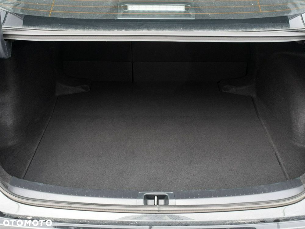 Toyota Corolla 1.5 Comfort - 23