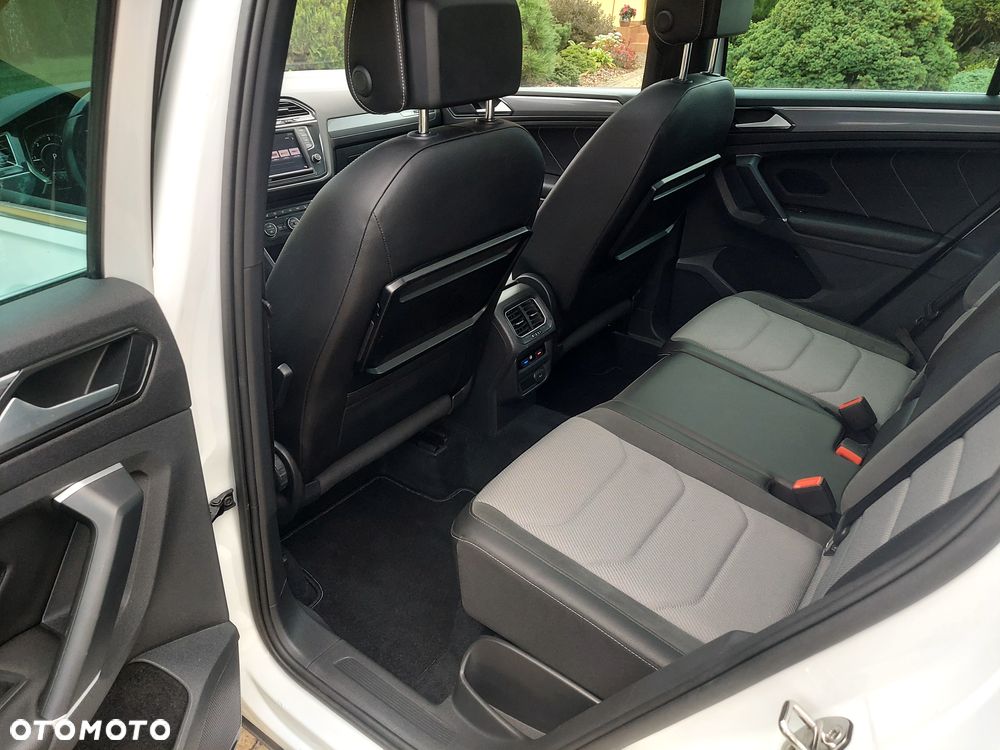 Volkswagen Tiguan 2.0 TDI SCR 4MotION DSG R-Line - 8
