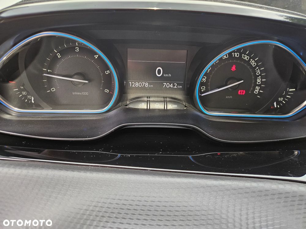 Peugeot 2008 e-HDi FAP 115 STOP & START Allure - 22