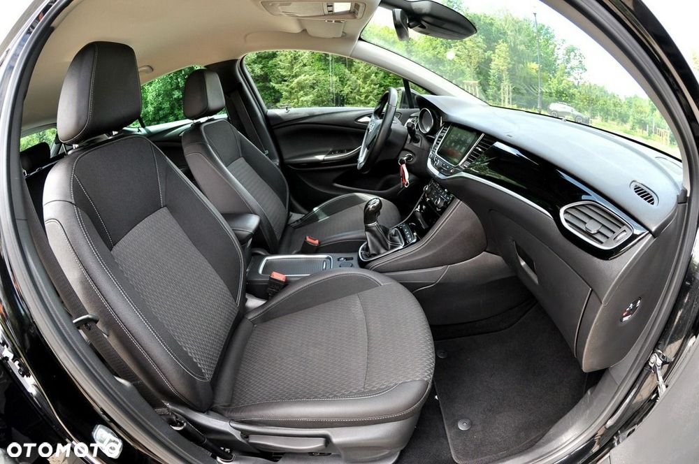 Opel Astra 1.4 T Dynamic S&S - 8