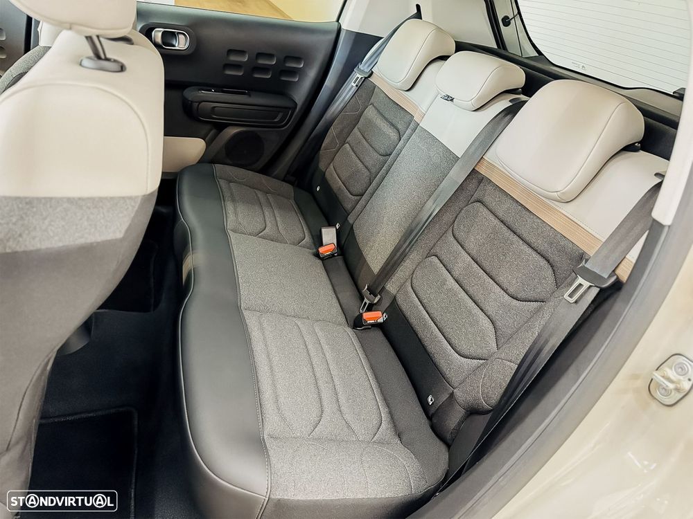 Citroën C3 1.2 PureTech Shine Pack EAT6 - 13