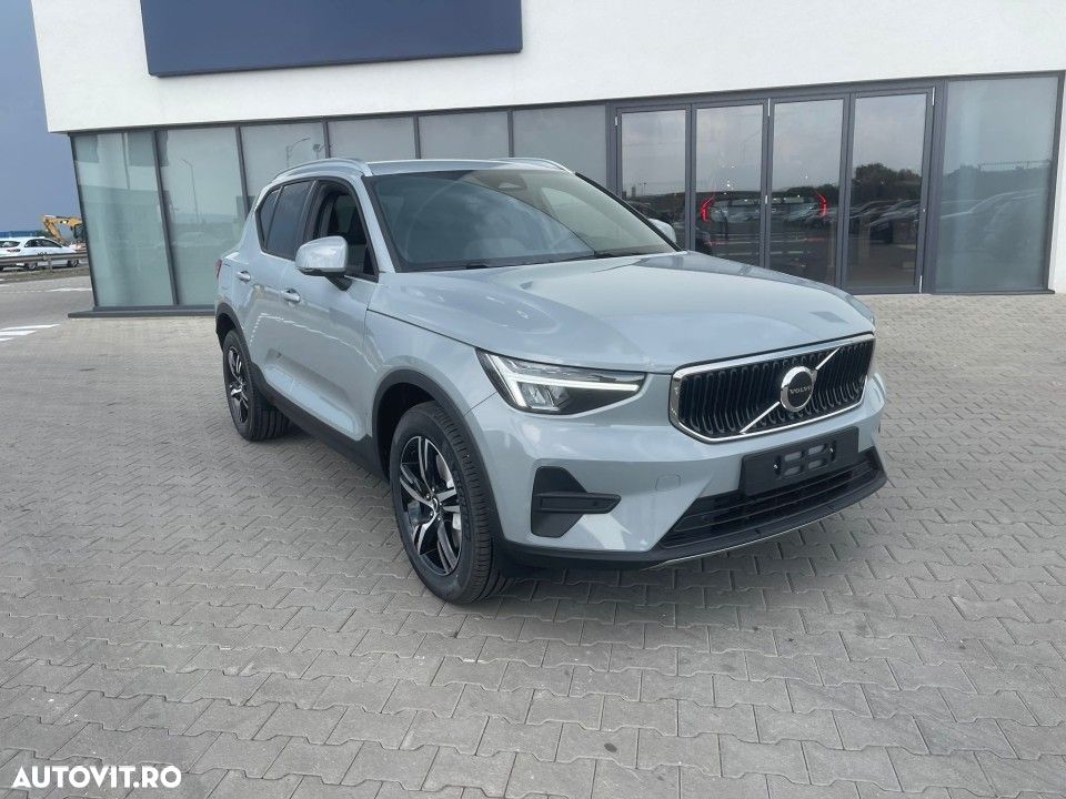 Volvo XC 40 B3 AT FWD MHEV Core - 3