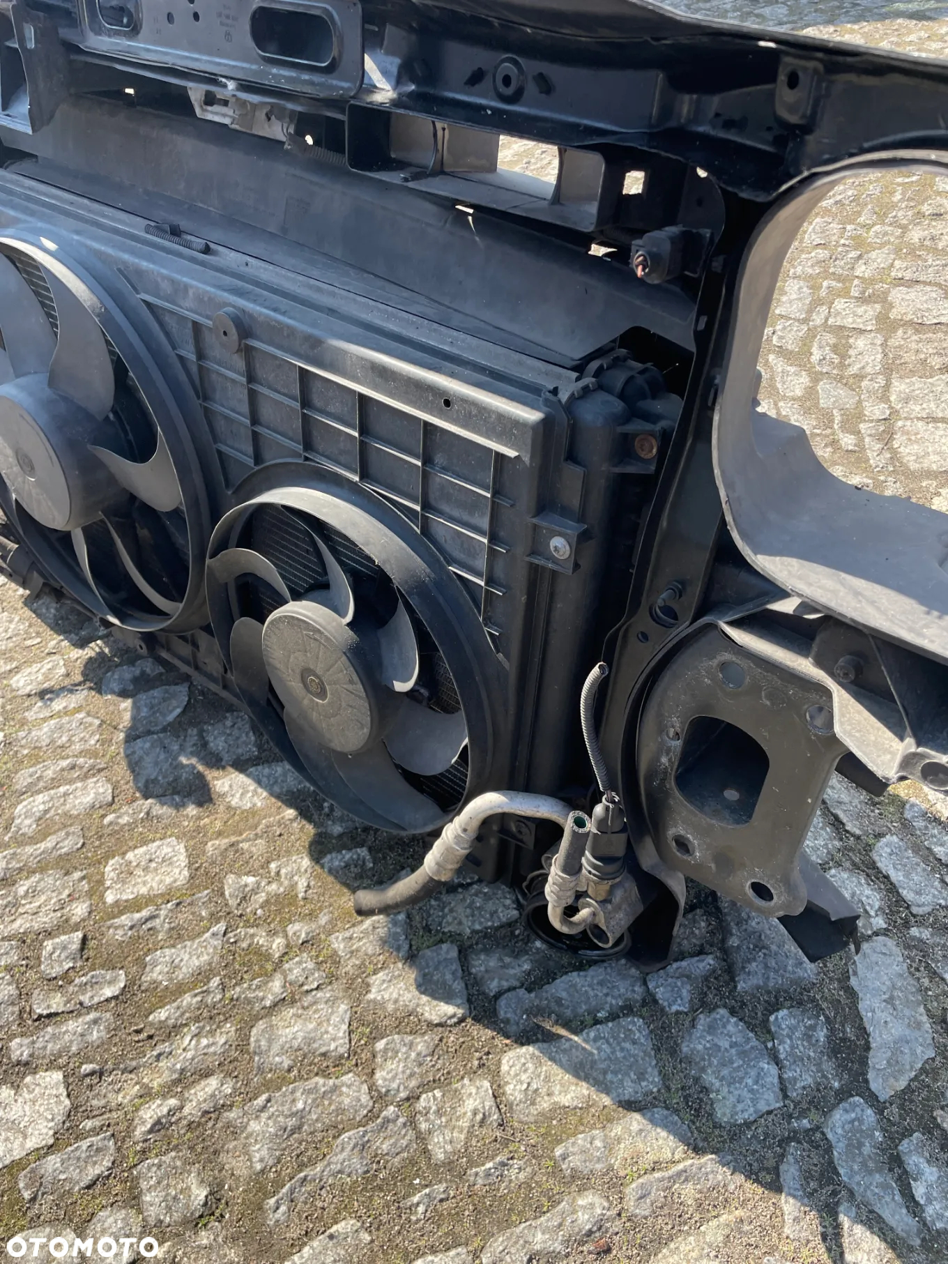 PAS PRZEDNI WZMOCNIENIE CHŁODNICE VW TOURAN I CADDY III 1.9 TDI - 4