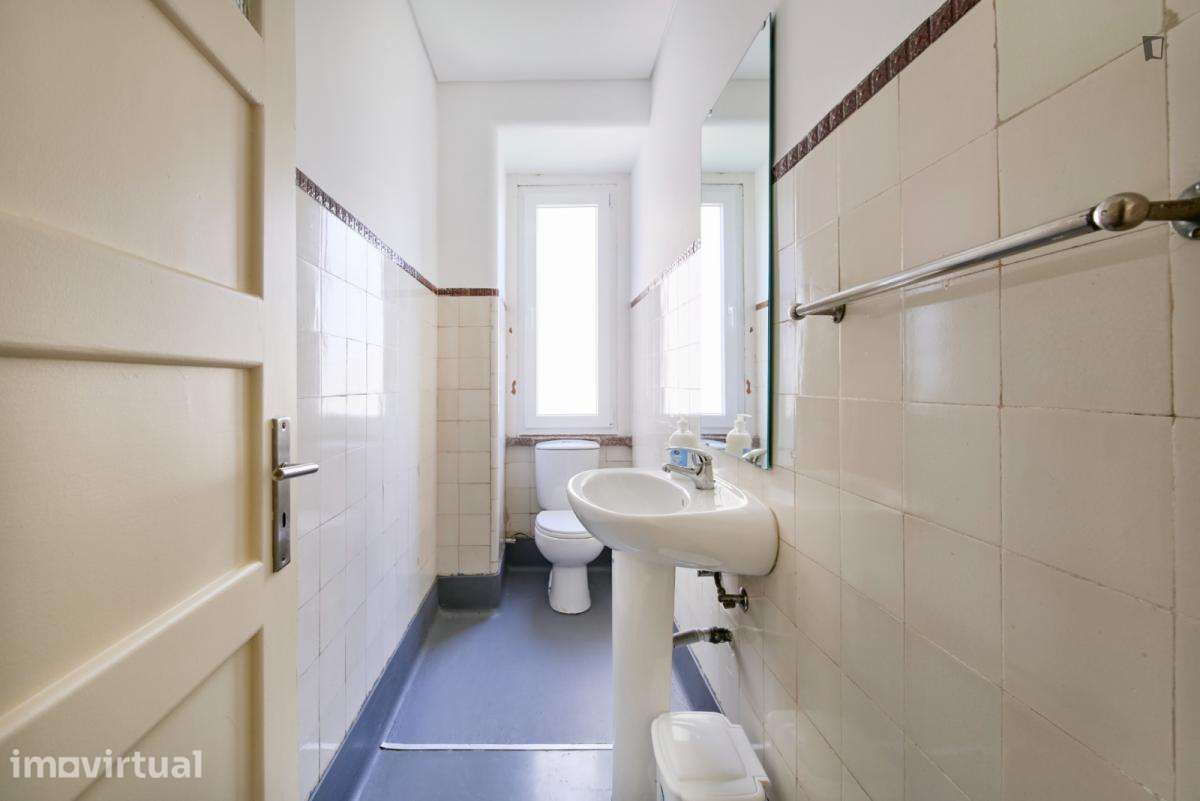 Quarto - localizado em Alameda Lisbon - Grande imagem: 2/53