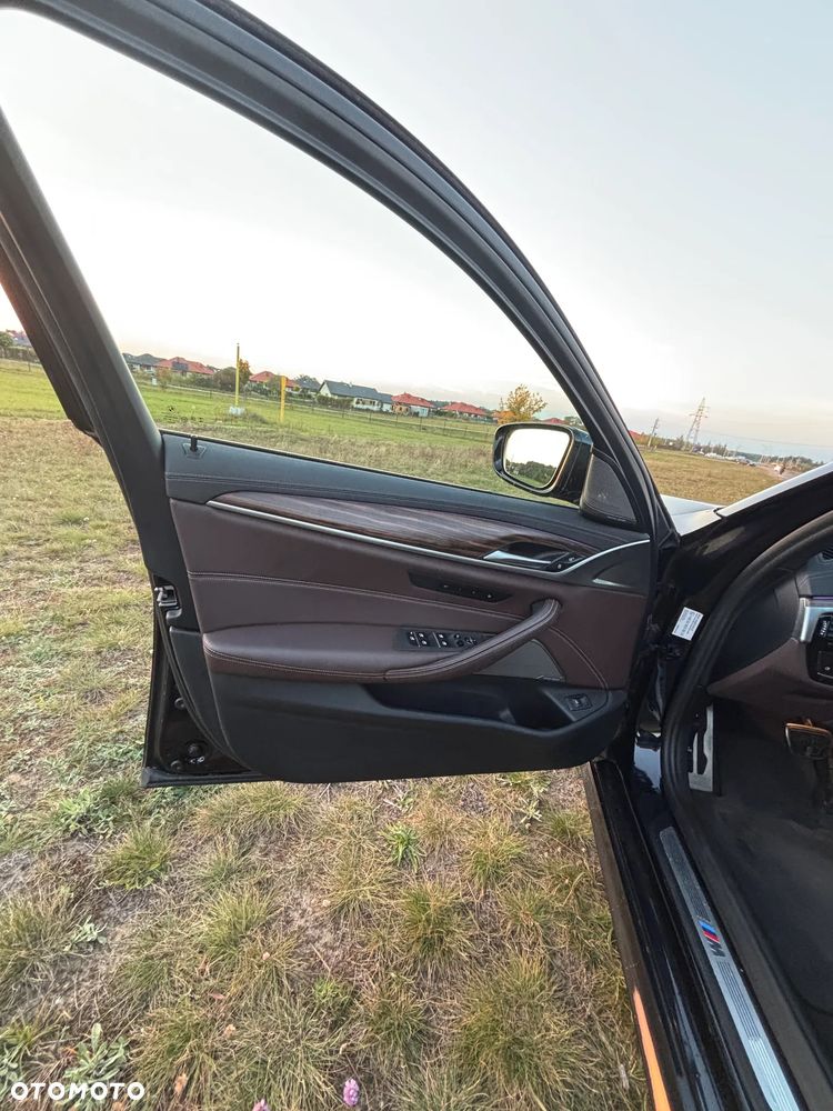 BMW Seria 5 - 38