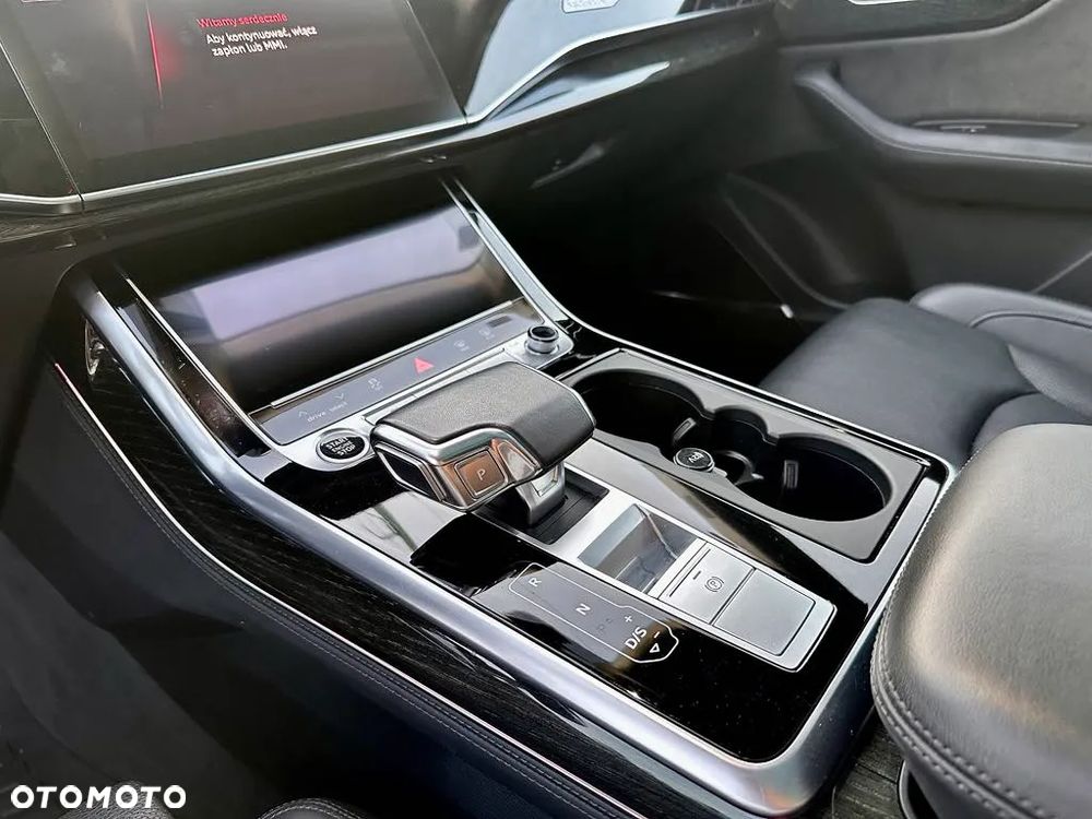 Audi Q8 - 22