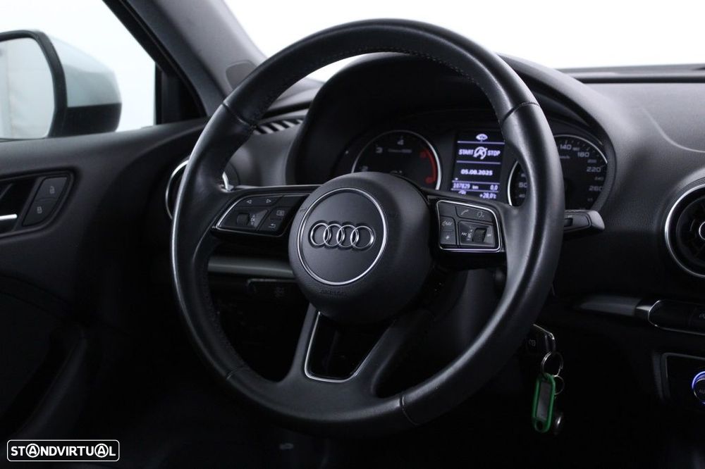 Audi A3 Sportback 30 TDI - 16
