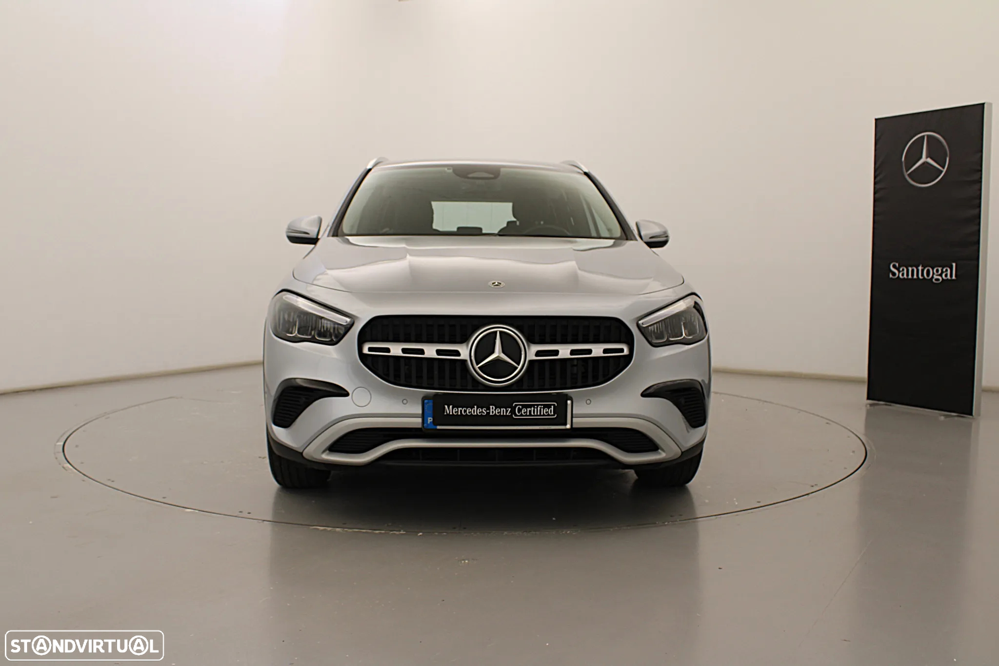 Mercedes-Benz GLA 200 Standard - 16