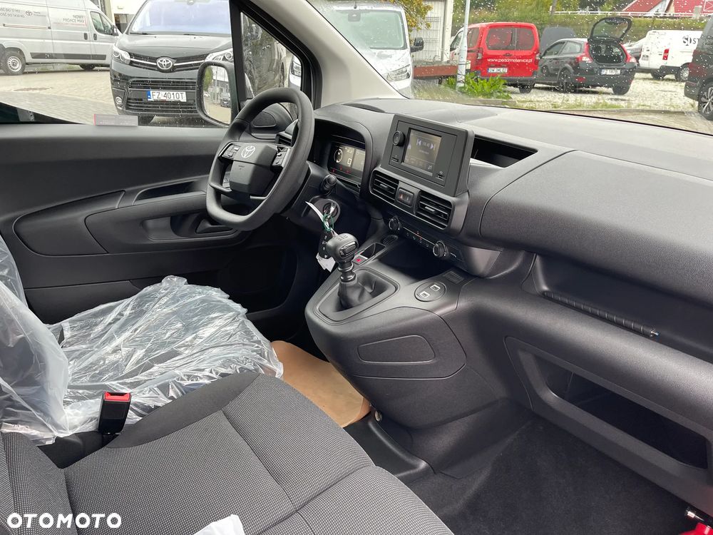 Toyota Proace City - 11