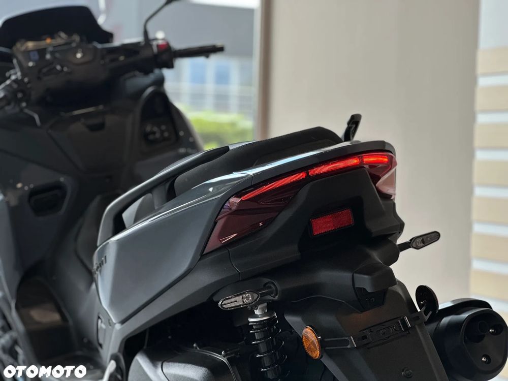 Yamaha Tricity - 5