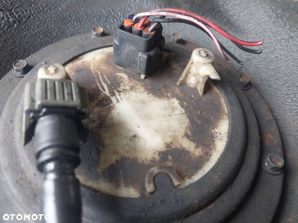 BAK ZBIORNIK PALIWA + POMPKA METALOWY KIA PROCEED I CEED I 1.6 CRDI - 2