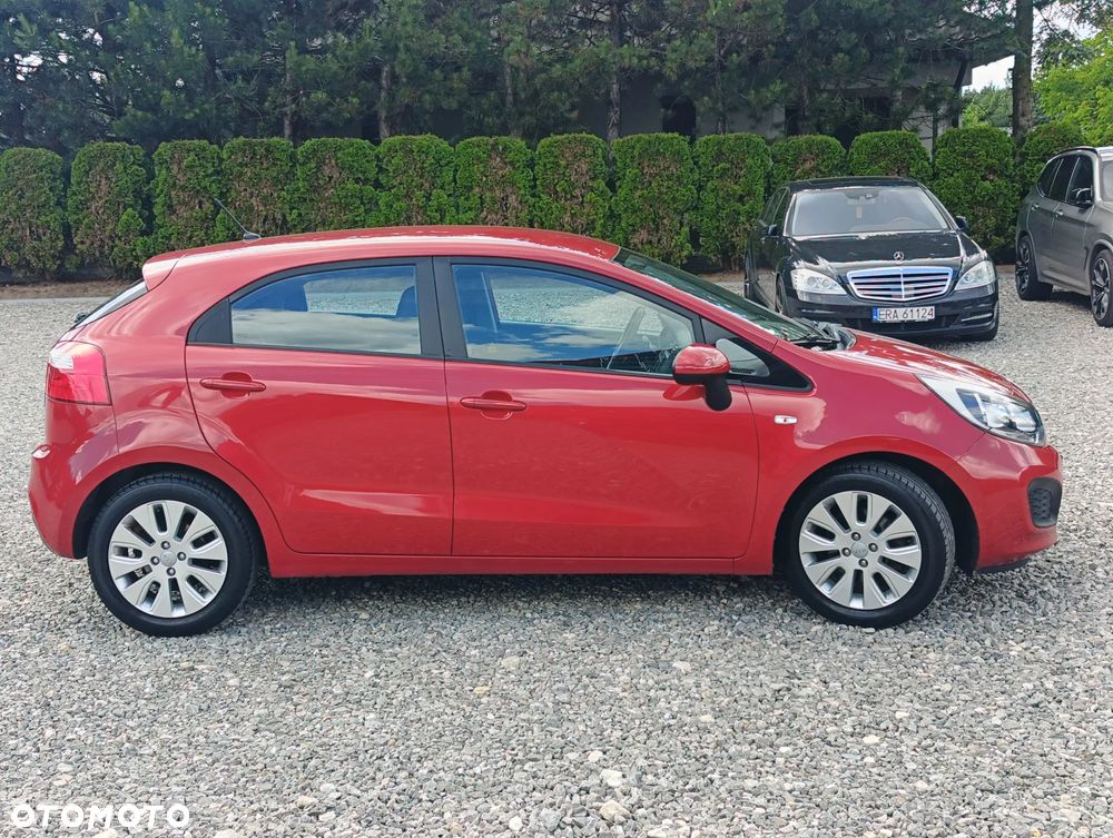 Kia Rio 1.2 Attract - 11