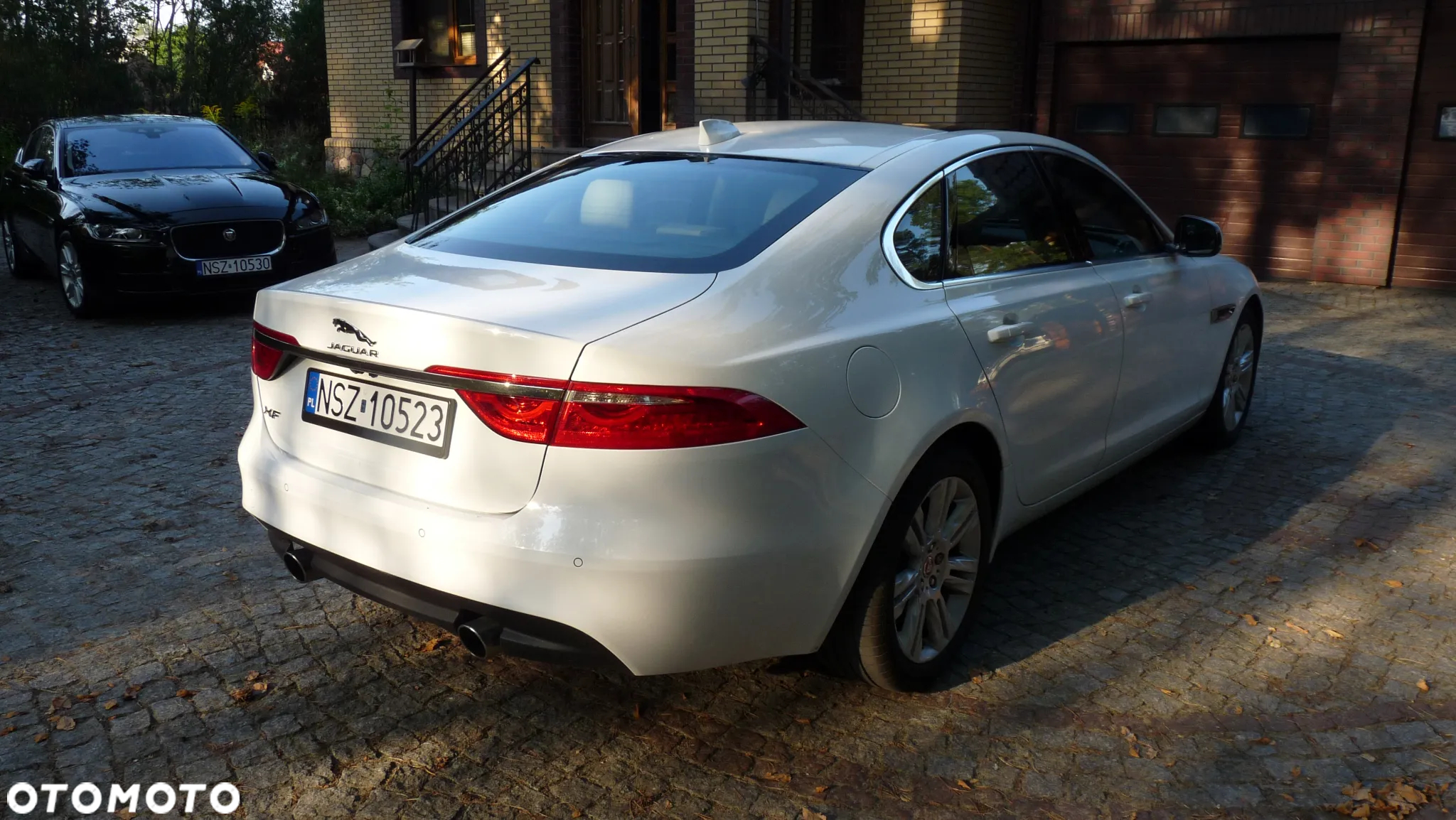 Jaguar XF 35t AWD Portfolio - 7