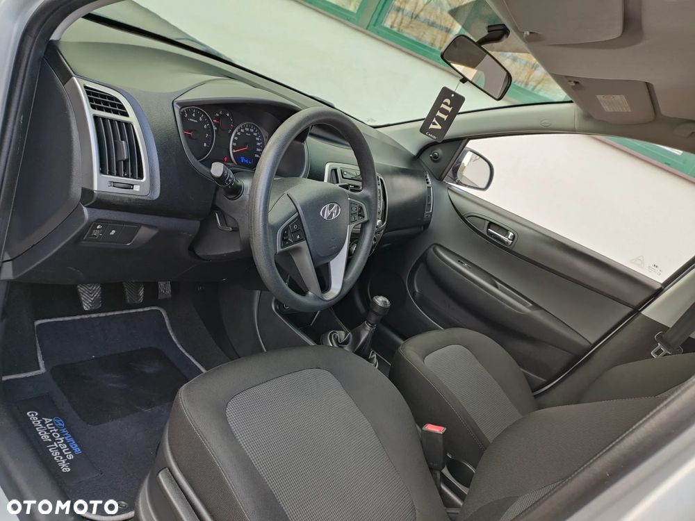 Hyundai i20 - 15
