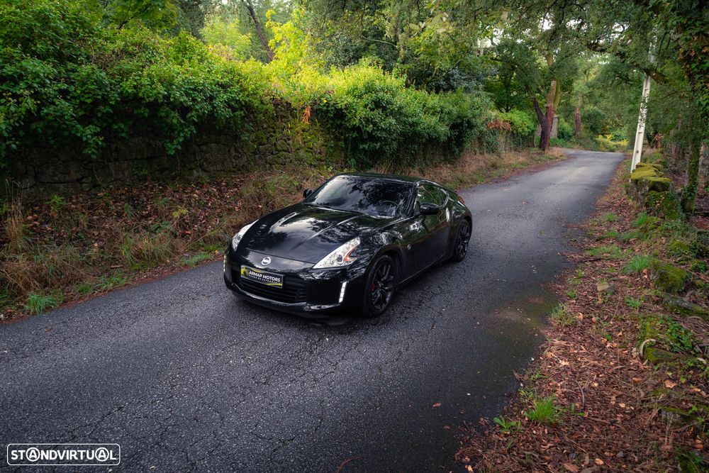 Nissan 370 Z Black Edition - 2