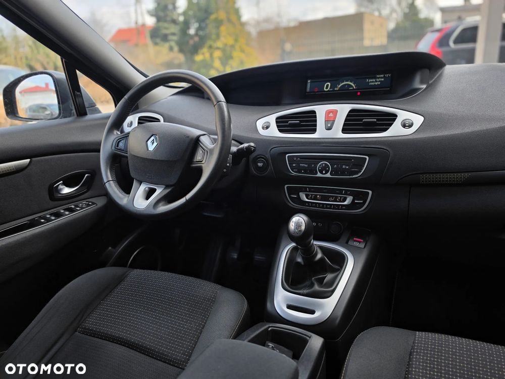 Renault Scenic - 29
