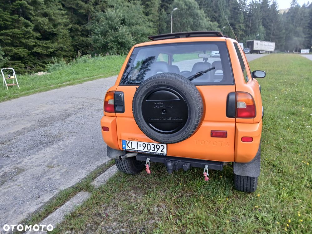 Toyota RAV4 2.0 - 2