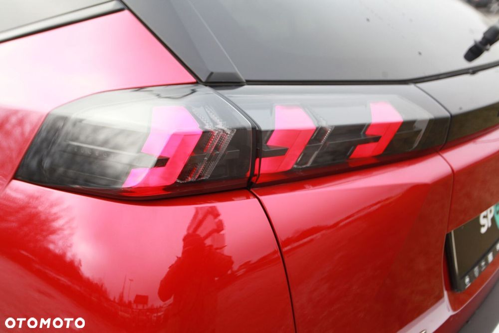 Peugeot 2008 - 11