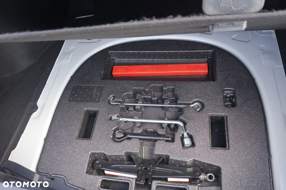 Toyota Camry 2.5 Hybrid Prestige CVT - 14