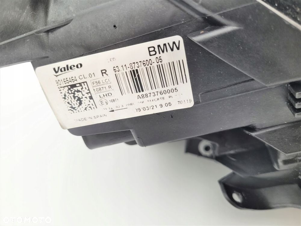 BMW F54 F55 F56 F57 LAMPA PRAWA AHL-LED 8737600 - 2