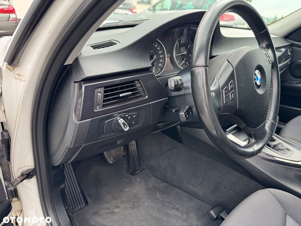 BMW Seria 3 - 18