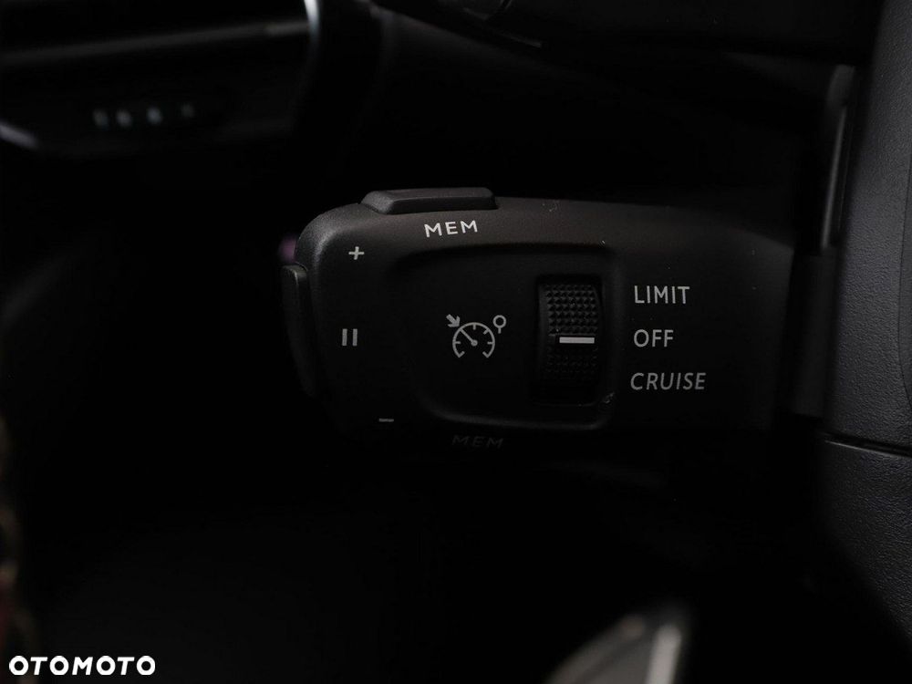 DS Automobiles DS 7 Crossback 1.6 PureTech Performance Line + - 35