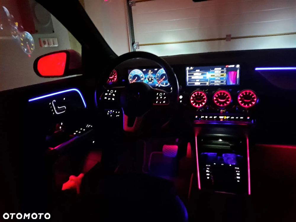 Mercedes-Benz GLA 250 4Matic 8G-DCT Progressive - 31