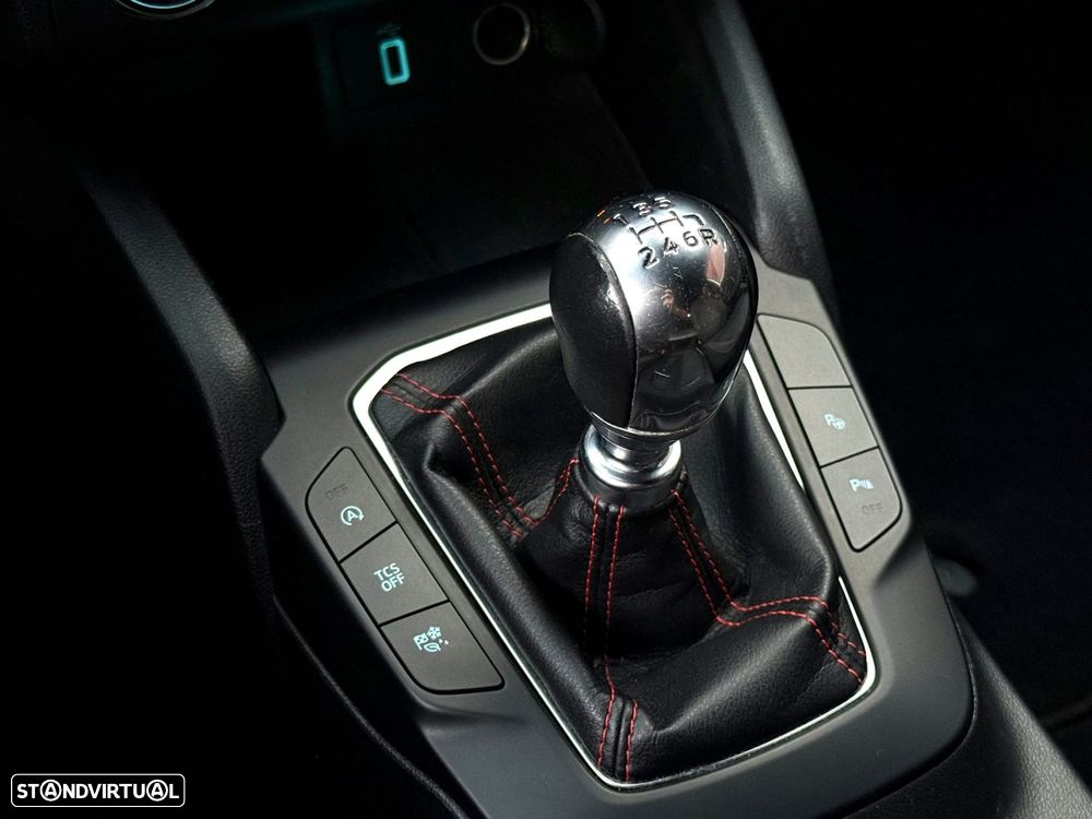 Ford Focus SW 1.0 EcoBoost ST-Line - 19