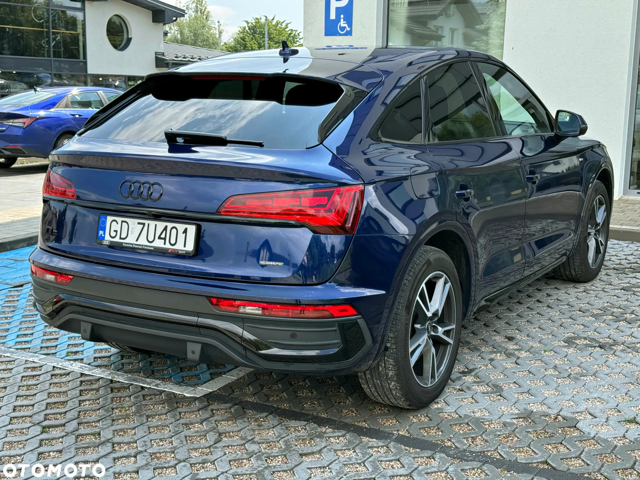 Audi Q5 Sportback - 8