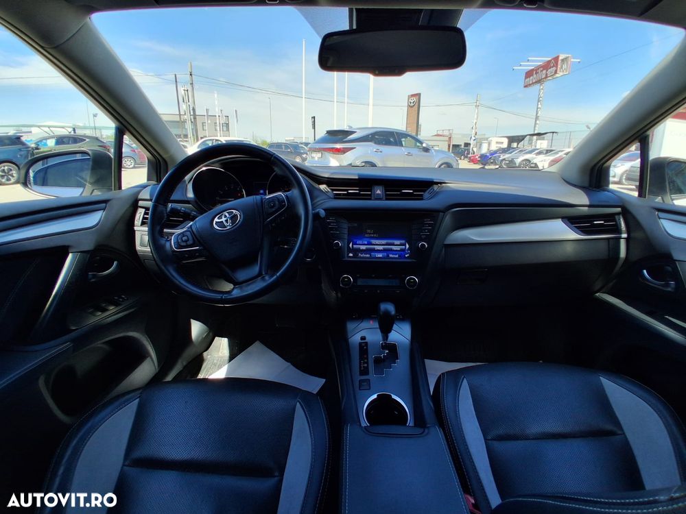 Toyota Avensis 1.8 Multidrive S Executive - 10