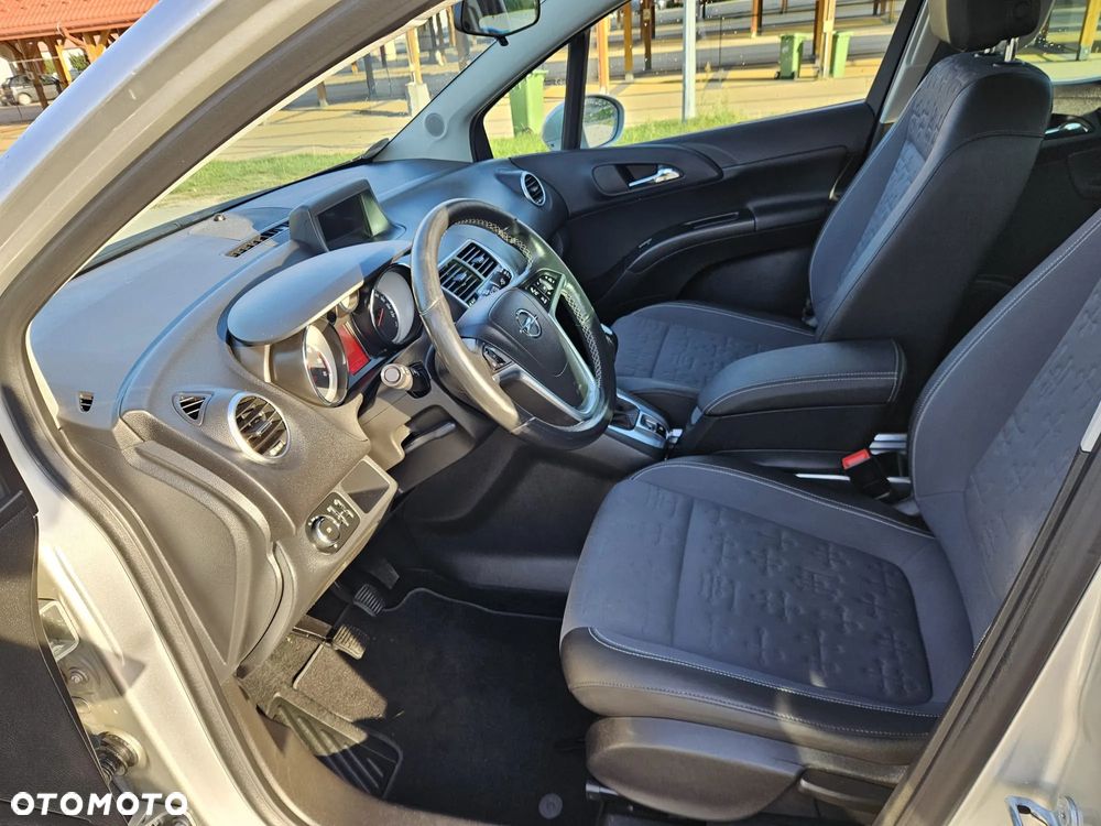 Opel Meriva 1.4 Design Edition - 9