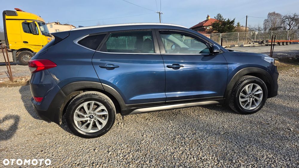 Hyundai Tucson blue 1.6 GDi 2WD Navi - 6