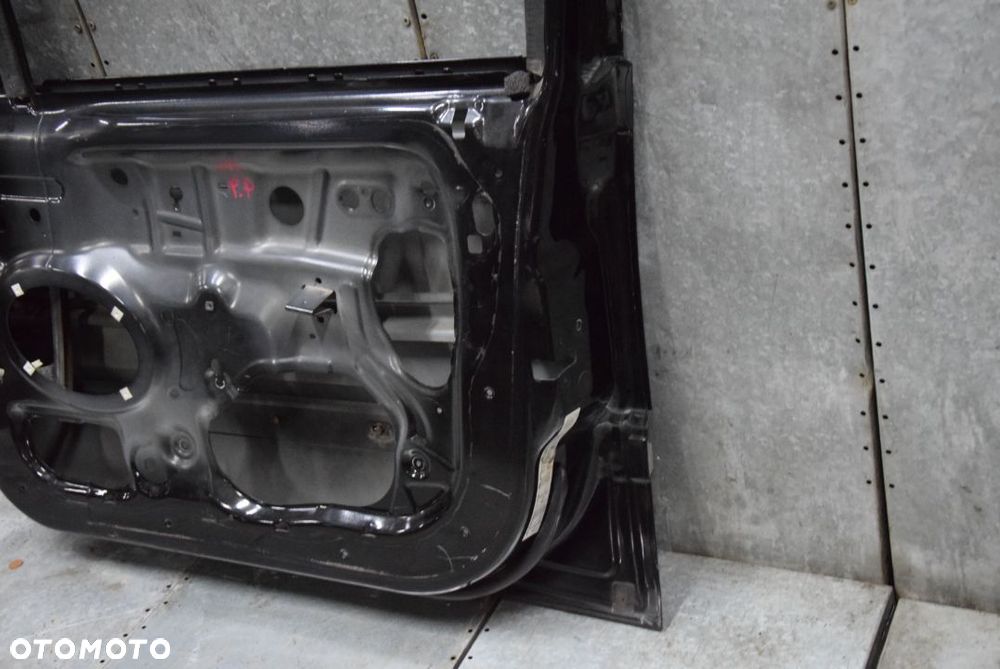 JEEP GRAND CHEROKEE WK DRZWI PRAWE PRZÓD - 17