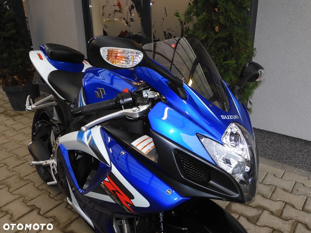 Suzuki GSX-R - 17