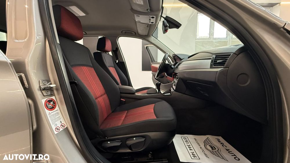 BMW X1 xDrive20d - 12