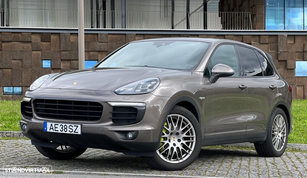 Porsche Cayenne S E-Hybrid Platinum Edition - 1